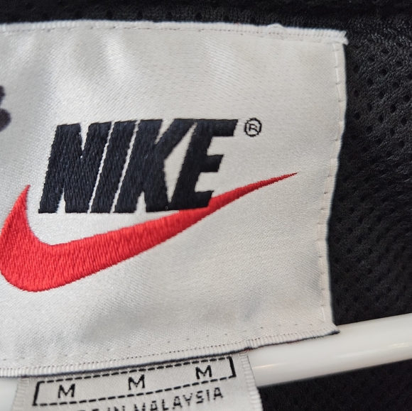 Vintage Oversized Nike Windbreaker Rain Resistant Jacket Size Medium - Picture 8 of 11